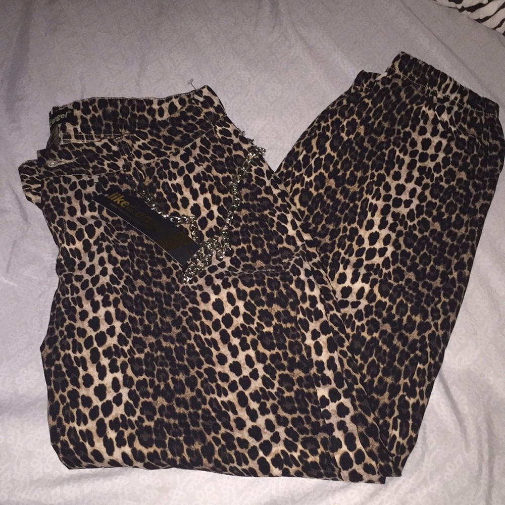 Cheatah stretch pants